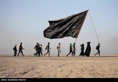 پیاده روی زائرین اربعین حسینی - عراق