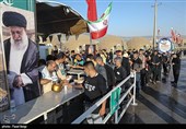 خدمت رسانی به زائرین اربعین حسینی در مرز مهران