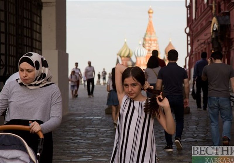 Iran, Russia Visa-Free Group Travel Yet to Start: Report