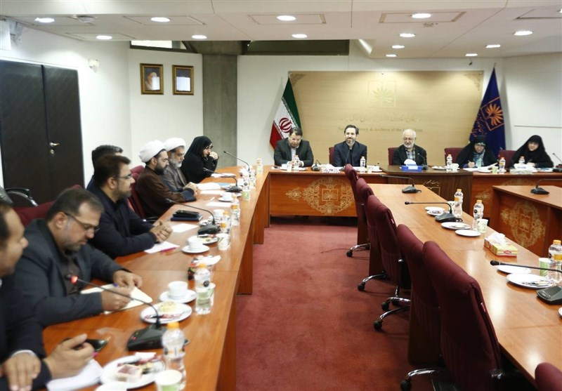 رایزن‌های فرهنگی ایران از کتابخانه ملی حکم گرفتند