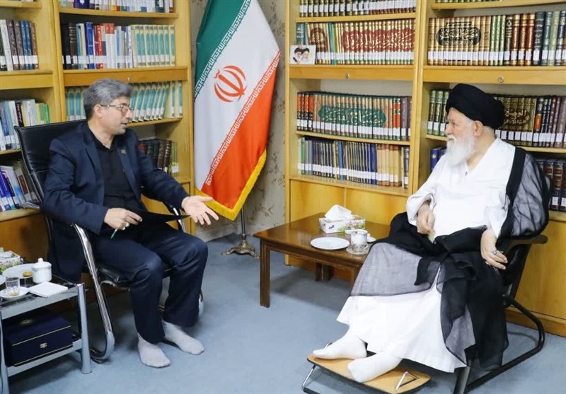 آیت‌الله‌علم‌الهدی: مسئولان برای احیای حقوق مردم با هیچ‌کس تعارف نکنند