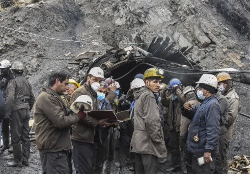 برقراری مستمری برای 6 خانواده جان‌باخته معدن طزره دامغان