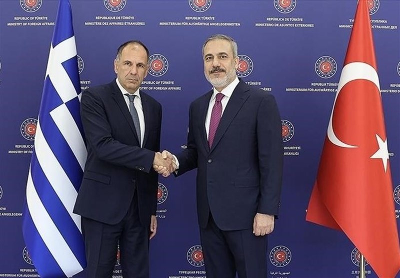 وزیر خارجه ترکیه: آماده ادامه گفت‌وگو‌ها با یونان هستیم