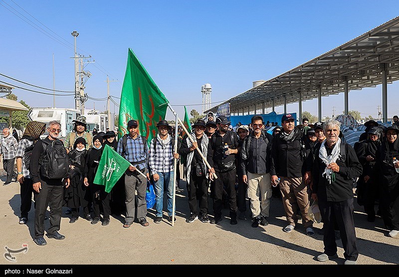 ازدحام در مرز مهران/ پیش‌بینی‌ تردد 20 هزار زائر ‌از مرز ‌برای حضور در عتبات عالیات + فیلم