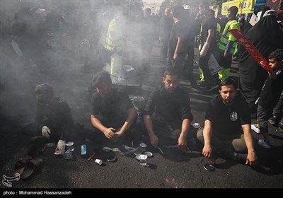 پیاده روی جاماندگان اربعین در تهران - 2