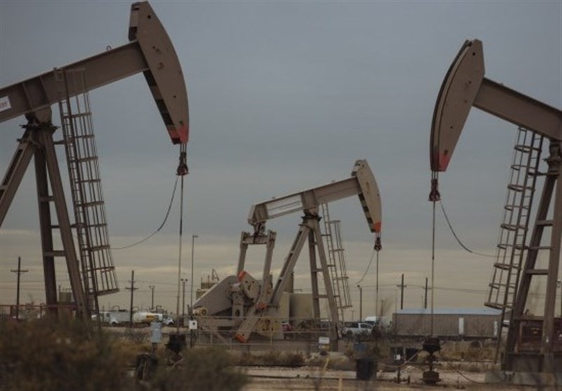 Oil Price Edges Lower As Markets Shrug Off Supply Jitters: Report ...