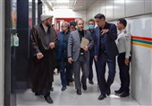 عیادت رئیس شورای اطلاع‌رسانی دولت از خبرنگار حادثه‌دیده در فردوس