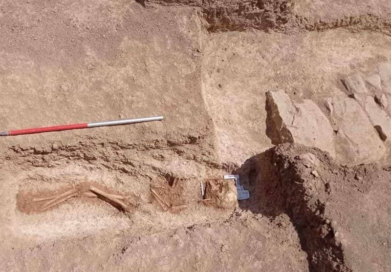آغاز فصل دوم باستان‌شناسی در گورستان تاریخی سقز/ آثار عصر مفرغ ‌کشف شد + تصاویر
