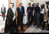 وزير الخارجية الايراني يتسلم نسخة من اوراق اعتماد السفير السعودي الجديد