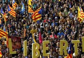 تظاهرات ده‌ها هزار نفری در بارسلونا