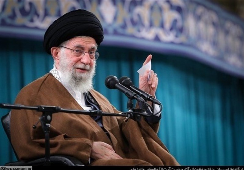 استفتاء از امام خامنه‌ای؛ حکم ماهی مُرده در تور