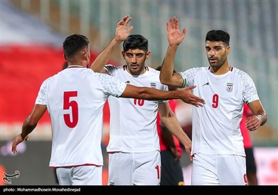 دیدار تیم‌های فوتبال ایران و آنگولا