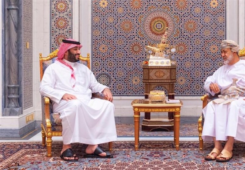 دیدار و گفتگوی بن سلمان با سلطان عمان درباره روابط دوجانبه