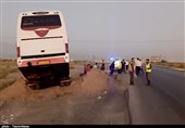 واژگونی اتوبوس در محور بندر امام - آبادان 11 مصدوم برجا گذاشت