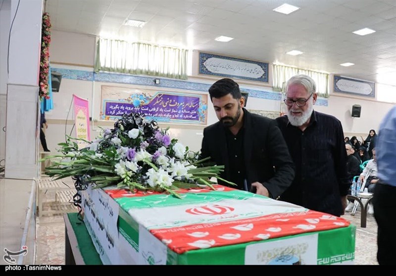 مراسم وداع با پیکر جانباز شهید "سیدهاشمی" برگزار شد + تصویر