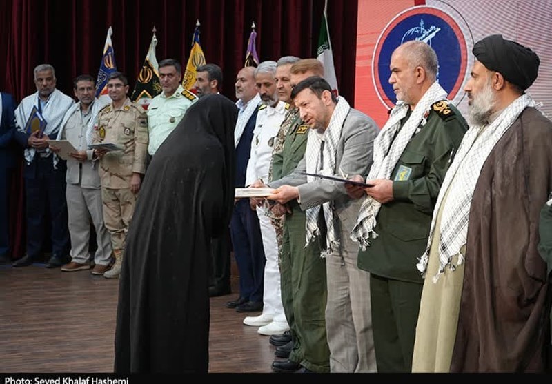 تجلیل از «جهادگران عرصه مقاومت از دیروز تا امروز» استان بوشهر + تصویر