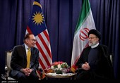 دیدار  آیت‌الله سید ابراهیم رئیسی رئیس جمهور با انور ابراهیم  نخست وزیر مالزی