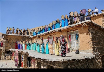 اجتماع بزرگ دف نوازان در کردستان