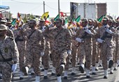 عزت و اقتدار در رژه نیروهای مسلح در اهواز به نمایش گذاشته شد