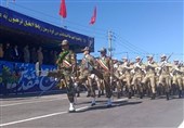 رژه نیروهای مسلح در مشهد برگزار شد