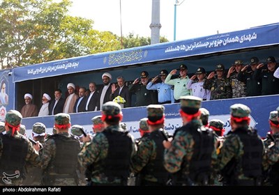مراسم رژه نیروهای مسلح جمهوری اسلامی ایران-همدان