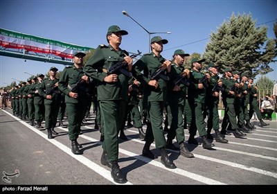 مراسم رژه نیروهای مسلح جمهوری اسلامی ایران-کرمانشاه