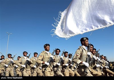 مراسم رژه نیروهای مسلح جمهوری اسلامی ایران-مشهد