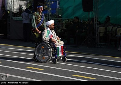 مراسم رژه نیروهای مسلح جمهوری اسلامی ایران- قم