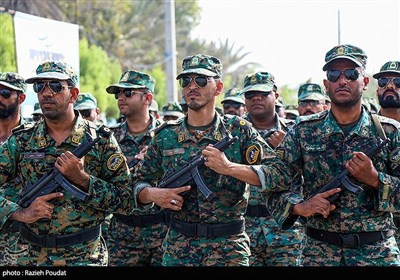مراسم رژه نیروهای مسلح جمهوری اسلامی ایران- بندر عباس
