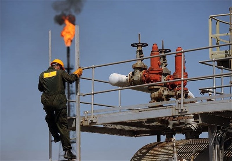Iran Oil Sector’s Economic Growth Up 368% Y/Y: CBI