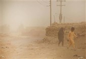 Dust Storm in SE Iran Sends over 1,600 People to Hospital