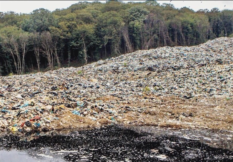 جمع‌آوری 4 تن زباله در پاکسازی حاشیه رودخانه کن