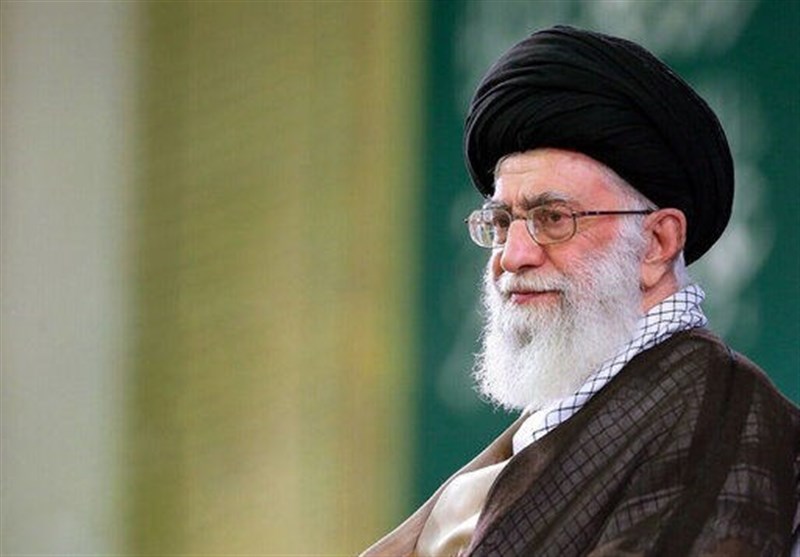خاطرات 200 رجل سیاسی و فرهنگی از آیت‌الله خامنه‌ای در آستانه انتشار / نظر رهبر انقلاب درباره کم‌لطفی به زنان