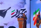 سردار حاجی‌زاده در رونمایی مستند پرچمدار: بسیاری از کشورها از پهپادهای ایران الگو می‌گیرند
