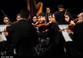 ارکستر سمفونیک تهران به رهبری منوچهر صهبائی