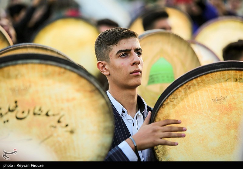 اجتماع ذاکران نبوی در سنندج- عکس استانها تسنیم
