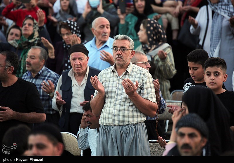 اجتماع ذاکران نبوی در سنندج- عکس استانها تسنیم