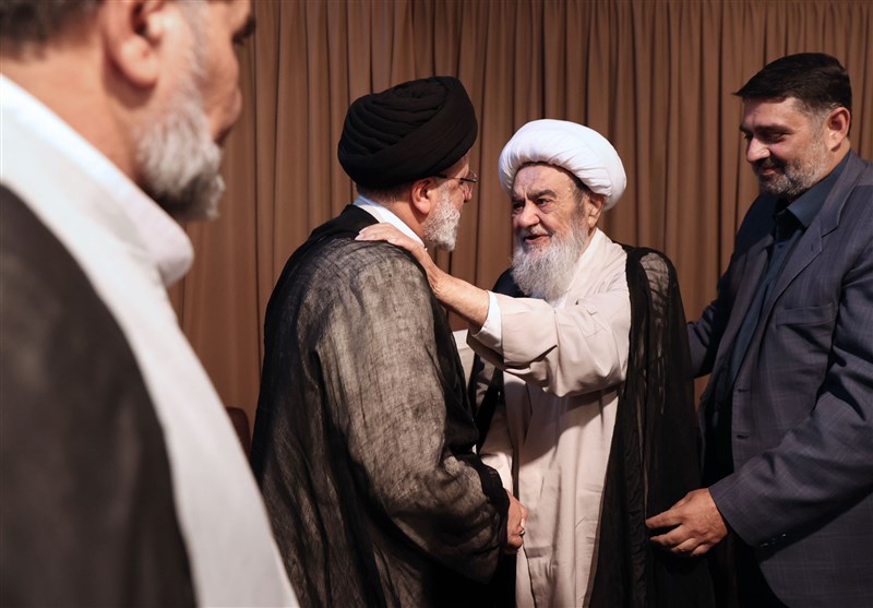 در دیدار رئیس جمهور ‌با آیت‌الله مظاهری چه گذشت؟ + تصاویر