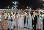 تشرف 100 خبرنگار از 41 ملیت به حرم امام رضا(ع)/ وقتی "حجاب" کلیدواژه خبرنگاران میشود + فیلم