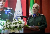 دشمن امروز به جای جنگ نظامی به دنبال گرفتن اخلاقیات از خانوادهها است