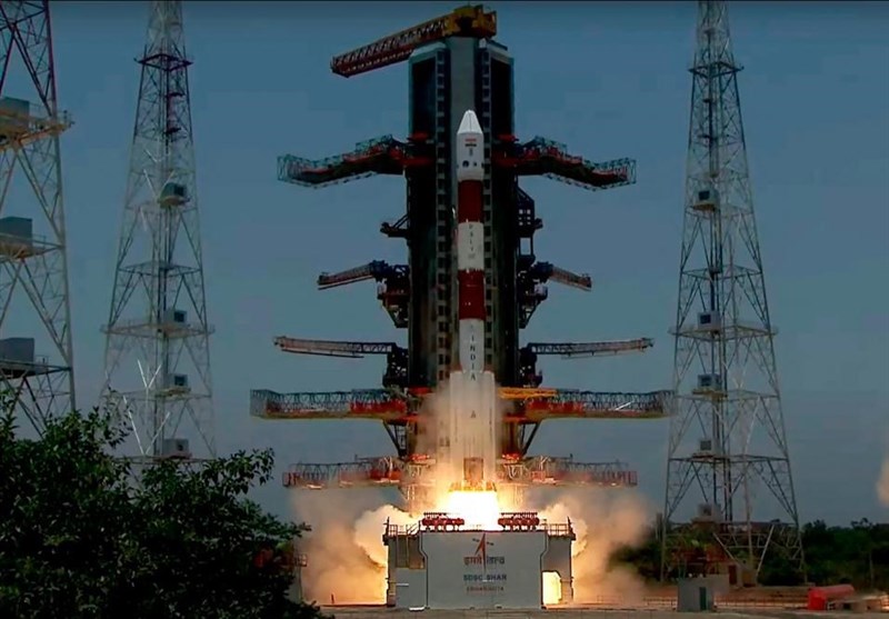 Indian Spacecraft Heads towards Center of Solar System