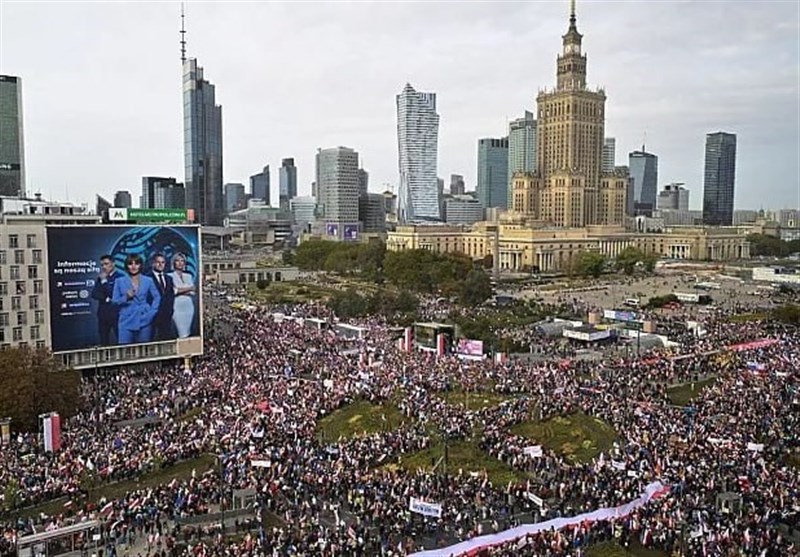 تظاهرات میلیونی مخالفان دولت لهستان