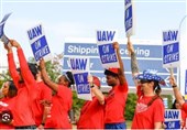 UAW Says Its ‘Strike Is Working,’ Holds Off on More Walkouts