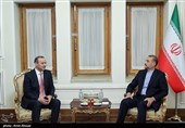 دیدار و گفتگوی مقام عالی امنیتی ارمنستان با امیرعبداللهیان