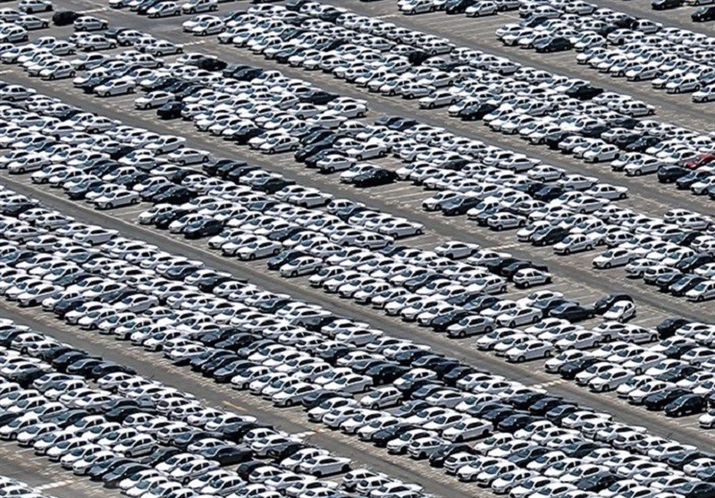 سازمان تعزیرات درباره احتکار خودرو در پارکینگ‌های خودروسازها عزم جدی دارد