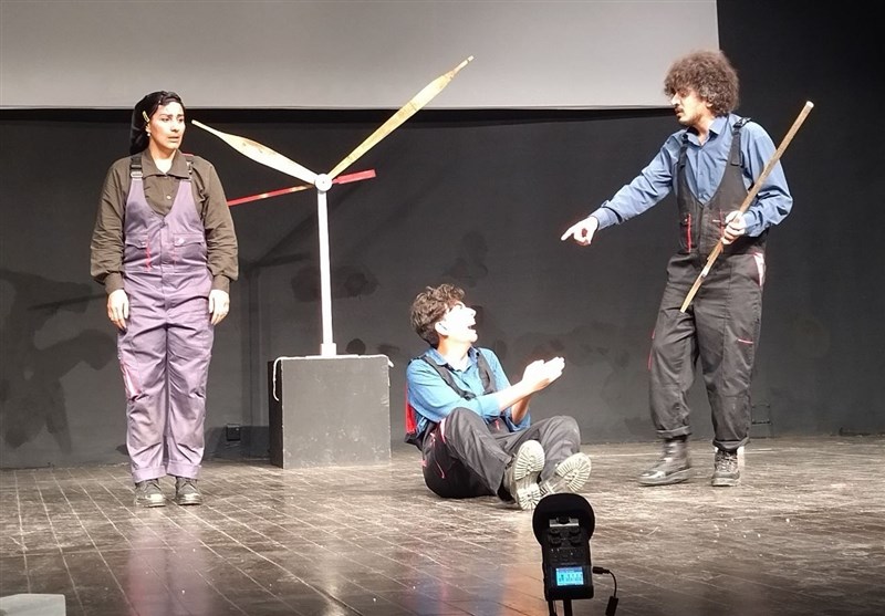 نمایش ایرانی «تیک تاک» در پاکستان روی صحنه رفت