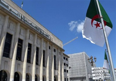  حمایت پارلمان الجزایر از قانون ممنوعیت تدریس زبان فرانسه در مدارس 