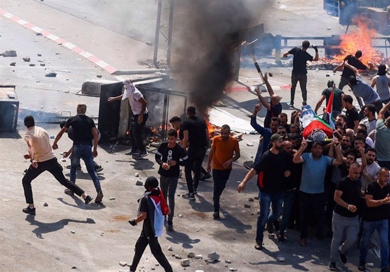 Israeli Forces Clash with Palestinians at Funeral Procession in West Bank