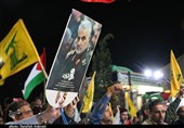 لرستانی‌ها پیروزی فلسطین را با تصاویر &quot;حاج قاسم&quot; جشن گرفتند/ اهتزار پرچم ایران و فلسطین + فیلم