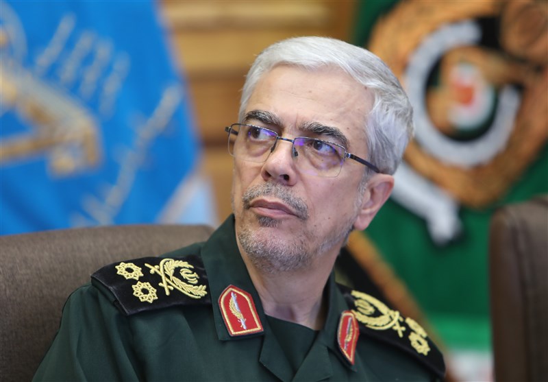 رئیس ستادکل نیروهای مسلح حادثه تروریستی در کرمان را تسلیت گفت